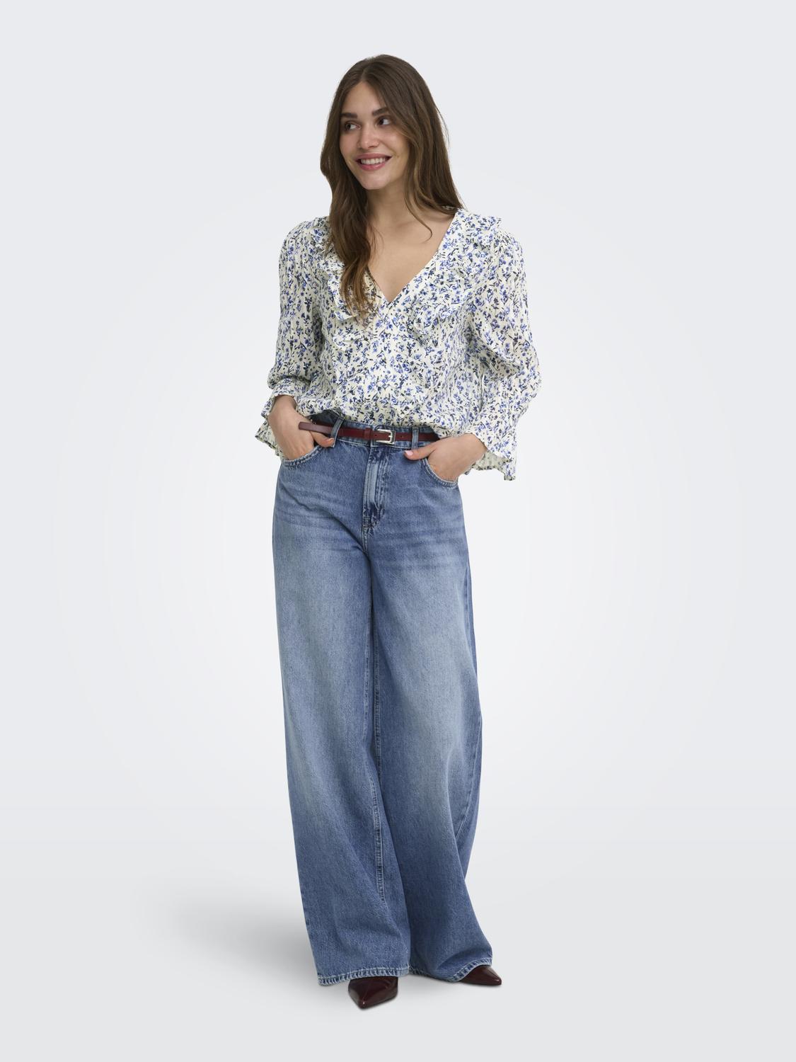 model_shot-front_full